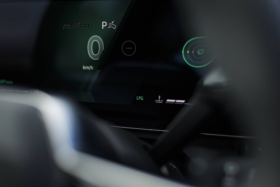 renault-clio-eco-g-120-auto-5_4314eaea16792a4f.jpg