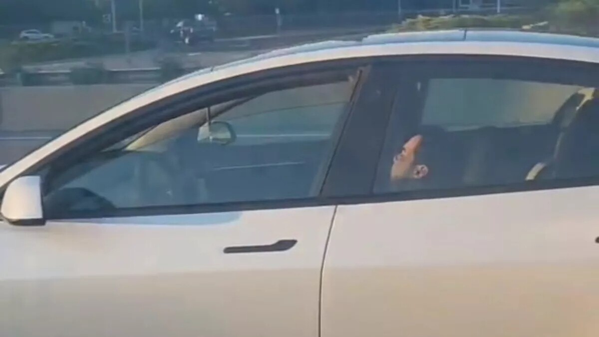 260914114142 tesla fsd 2 9f149c5ef993ad3f