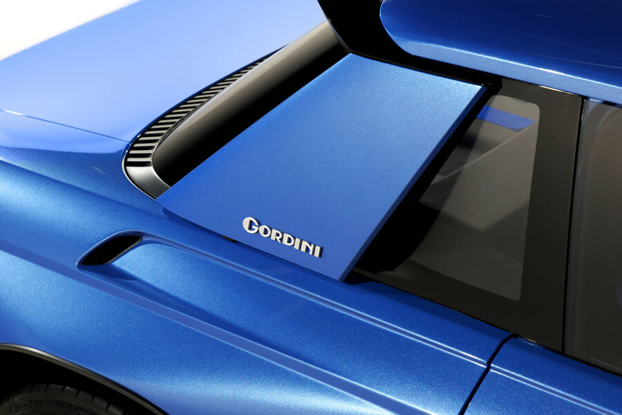 renault-8-gordini-concept-9_b268eacf3158a5ee.jpg