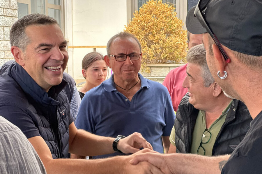 tsipras11_7eb3d4ea717d1018.jpg