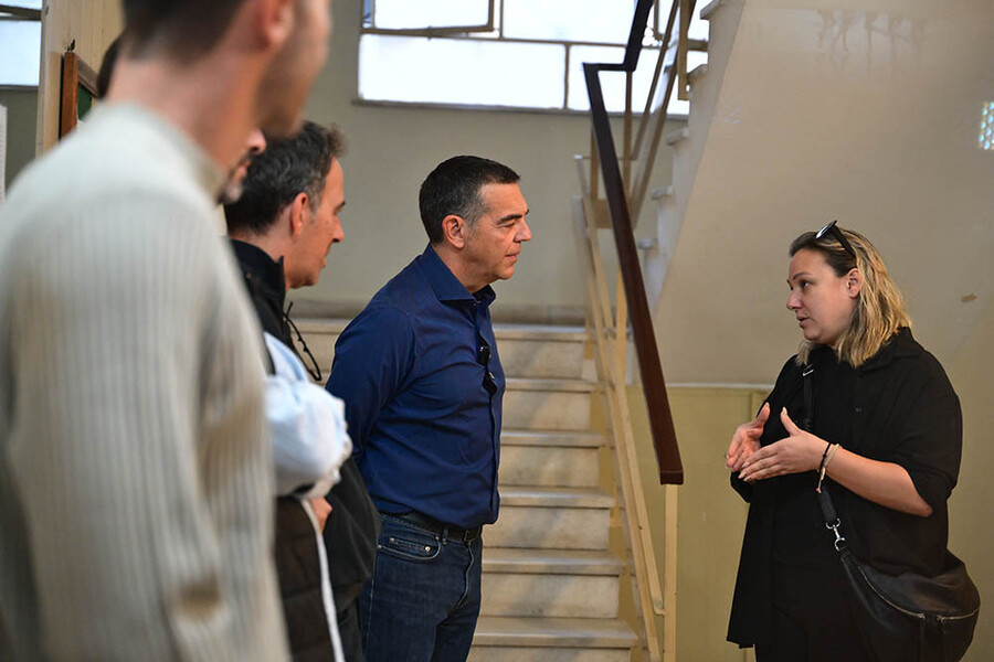 tsipras-kipseli_2_f7af2ec100fb35ed.jpg