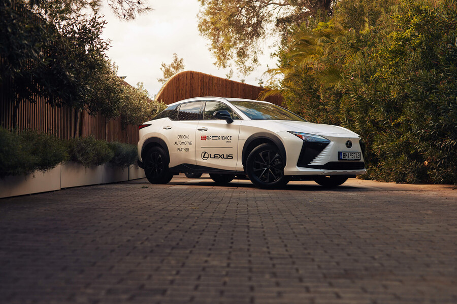lexus_x_1000_miglia_experience_greece_6_82433f54d8d75e7f.jpg