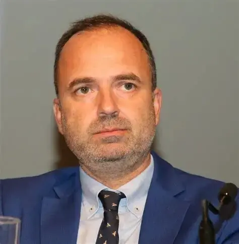 stoimenidis_1f8688199019991c.webp