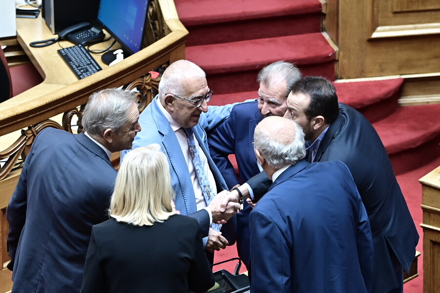 agiasmos-vouli-d-sinodos_5_557ced1fb4352754.jpg