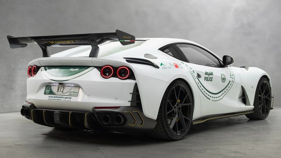 dubai-police-ferrari-812-mansory-4_fc6fc2cef13e7a6c.jpg