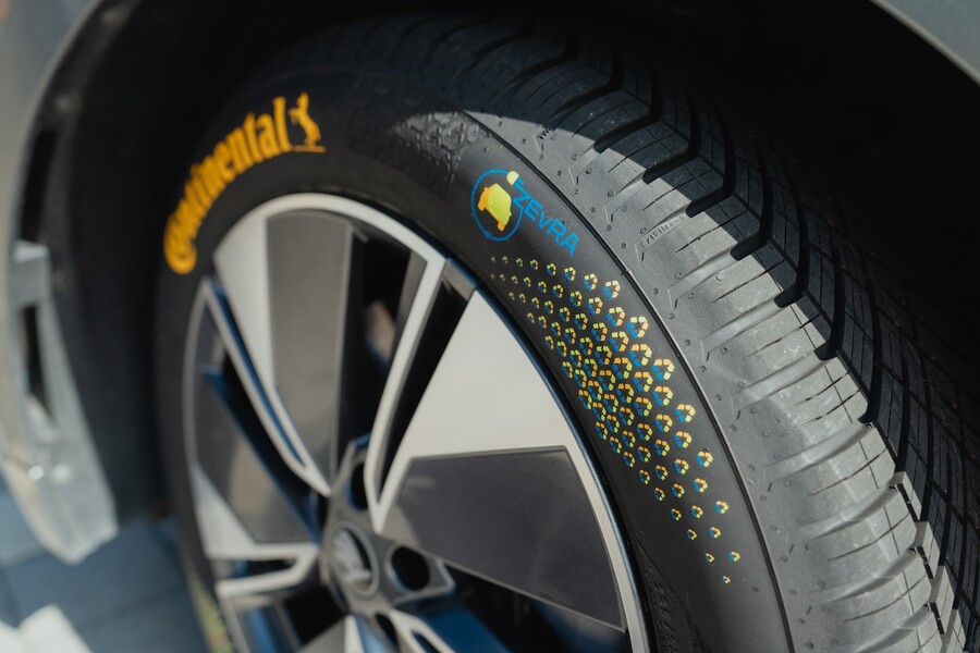 zevra_tire_2__4003df665f7a8f41.jpg