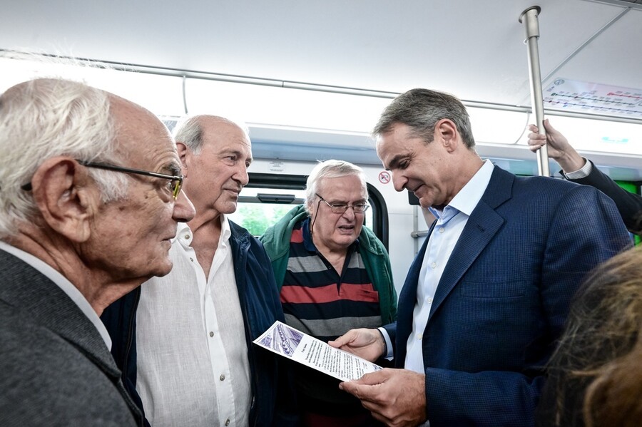 mitsotakis4_0a9ac8818b394fa3.jpg