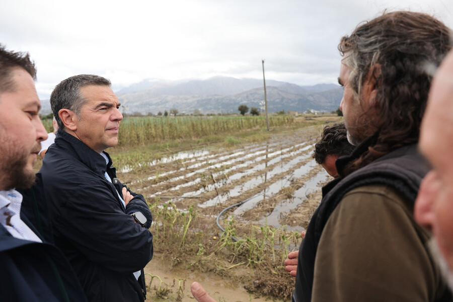 tsipras3_904c5c334f04b031.jpg