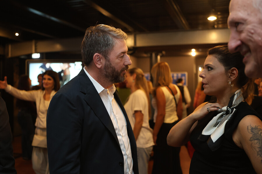 androulakis-thatriki-parastasi_1_7b436f58d8be8ce8.jpg