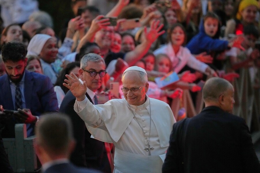 vatican_pope_children_26274625836624_d192f11912fb8913.jpg