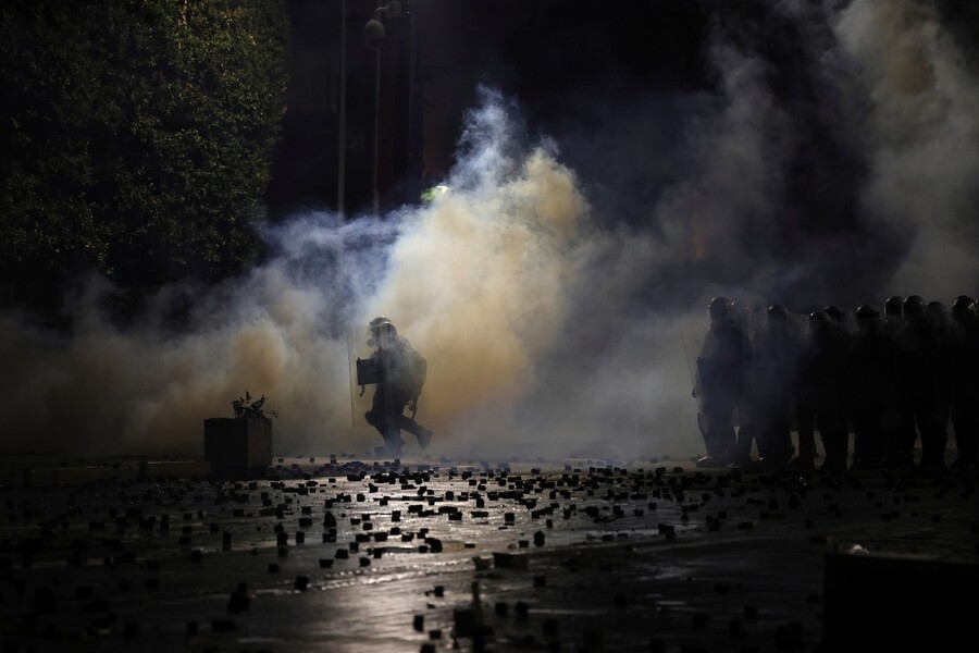 albania_protests_2_ccdc14eb85a09076.jpg