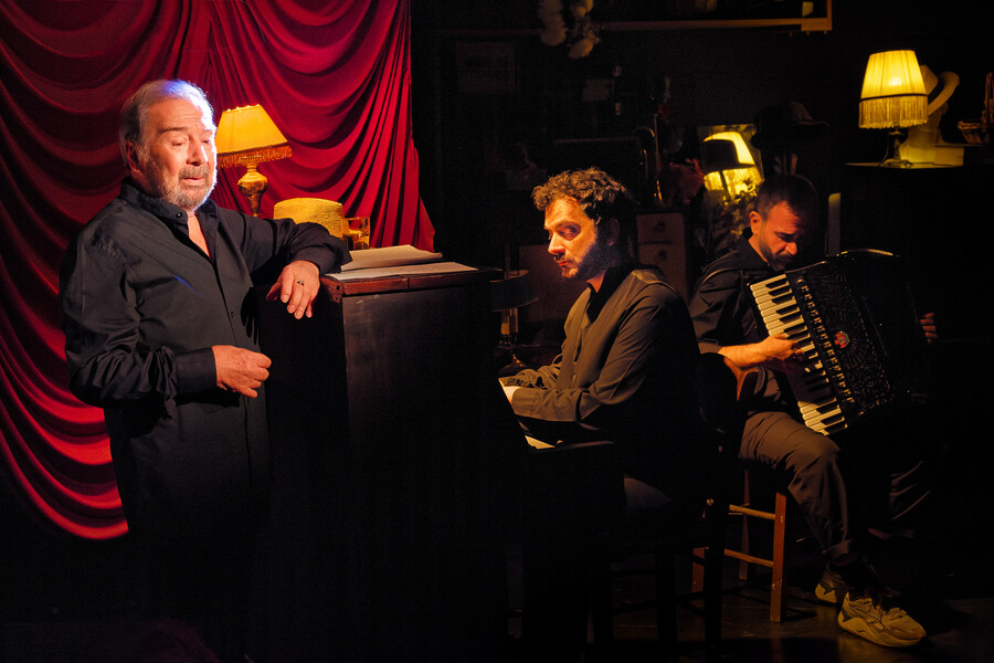 fasoulis-theatro-giorgos_kavallierakis_5_8d81d5fb6b28c272.jpg