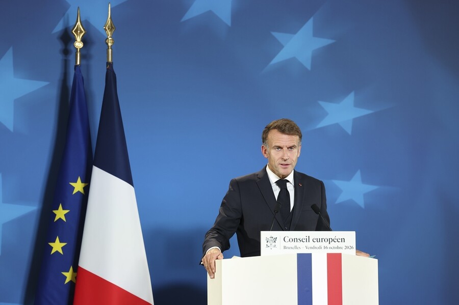 macron_432ca0de81f95f4a.jpg