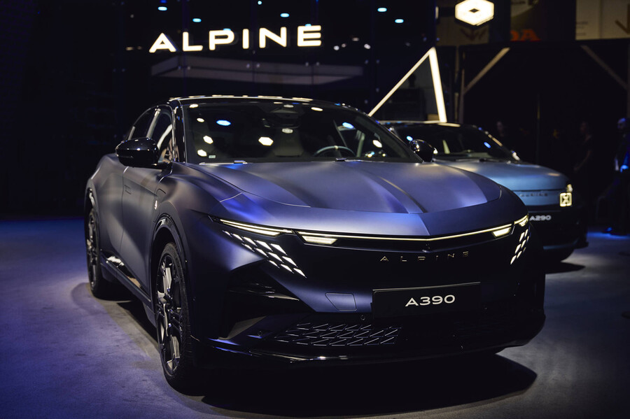 alpine_a390_4e85da11d55c4fdd.jpg