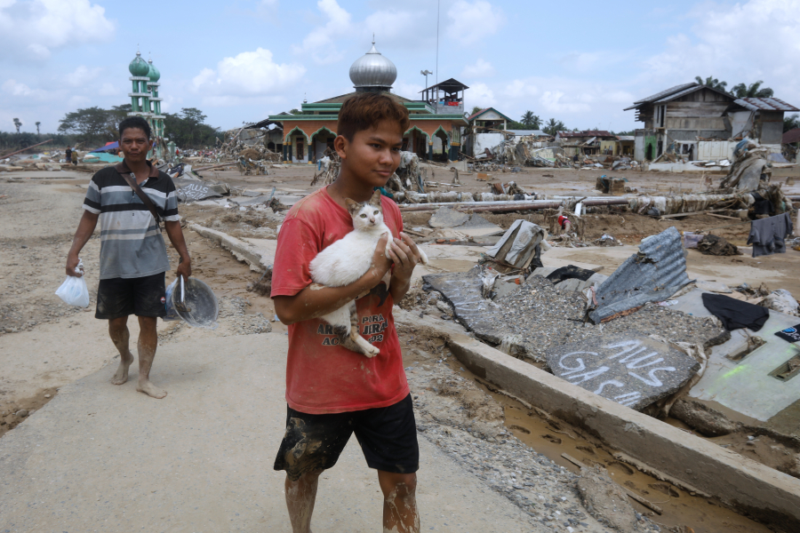 Πλημμύρες στην Ινδονησία: 950 νεκροί, 274 αγνοούμενοι, 5.000 τραυματίες - «Μας λείπουν γιατροί και φάρμακα»