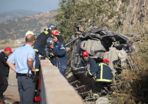 Πολύνεκρο τροχαίο στην Εγνατία - Νεκροί έξι άνθρωποι (pic)