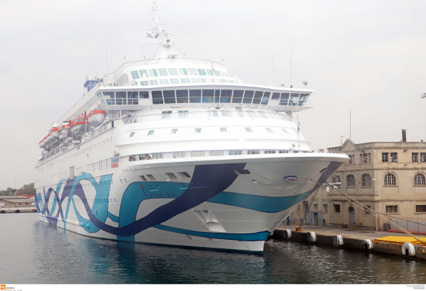 «Μπλόκο» και στη Ρόδο μετά τη Σύρο για το «Crown Iris»