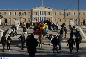 Είναι επίσημο: Μειώνεται σε 5 ημέρες η καραντίνα για ασυμπτωματικούς