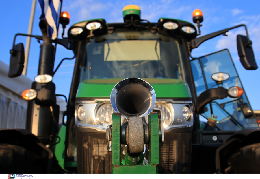 Δεν κάνουν πίσω οι αγρότες, κατεβαίνουν στην Αθήνα - Κλειστή επ&#039;αόριστον η Ε.Ο. Θεσσαλονίκης-Μουδανιών