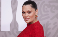 Η Jessie J ανακοίνωσε ότι απαλλάχθηκε από τον καρκίνο