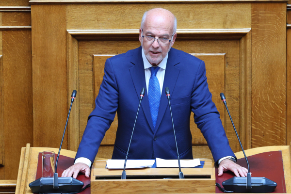 Φλωρίδης για το «μπάζωμα» και τα «μπάζα» που είπε στη Βουλή: «Απολύτως δικαιωμένη δήλωση»