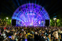 Χριστούγεννα στην Αθήνα: Η μεγαλύτερη νύχτα του χρόνου και Πρωτοχρονιά με Δεληβοριά