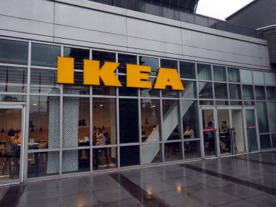 IKEA: Τέλος εποχής! Σταματάει η έκδοση του καταλόγου μετά από 70 χρόνια