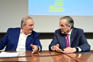 «Κατά ριπάς» Καραμανλής - Σαμαράς σε Μητσοτάκη για τα εθνικά παρουσία γαλάζιων βουλευτών