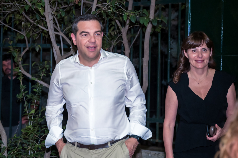 Το καλύτερο branding και rebranding του Αλ. Τσίπρα το κάνει το Μέγαρο Μαξίμου!