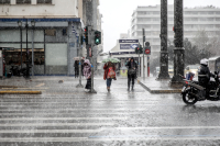 Στη δίνη της κακοκαιρίας και η Αττική με πολύωρες καταιγίδες - Στο «κόκκινο» 7 περιοχές - Live χάρτης