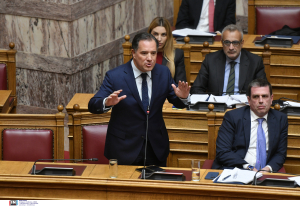 «Στα μαχαίρια» Γεωργιάδης, Βελόπουλος και Κωνσταντοπούλου στη Βούλη: Τα unfair, η ισλαμοποίηση και ο Λάτσης