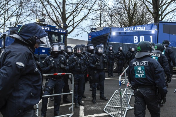 Εκκενώνεται το κέντρο του Βερολίνου. Bρέθηκε βόμβα του Β&#039; Παγκοσμίου Πολέμου