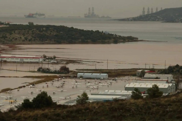 Κακοκαιρία Byron: Νέο «σφυροκόπημα» σε Μακεδονία, Θεσσαλία, Αιγαίο - «Βούλιαξε» η χώρα (εικόνες και βίντεο)