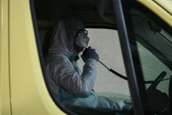 Πάτρα: Άνδρας βρέθηκε κρεμασμένος μέσα στο σπίτι του