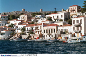 Χάλκη: Το νησάκι στην άκρη του Αιγαίου που μοιάζει με πίνακα ζωγραφικής (pics)