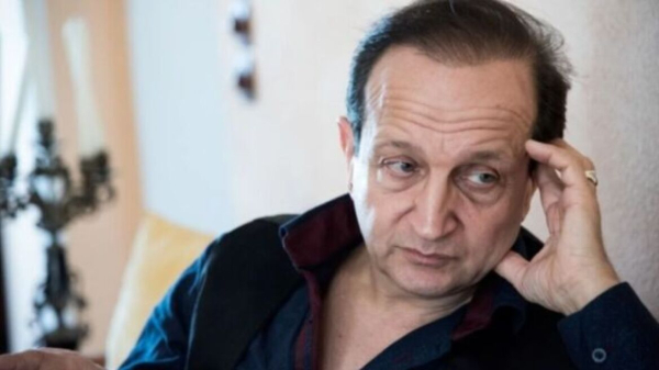 Σπύρος Μπιμπίλας: «Υπάρχουν δύο ακόμη θάνατοι αγαπημένων ηθοποιών, οι οικογένειες δεν θέλουν να το δημοσιοποιήσουν»