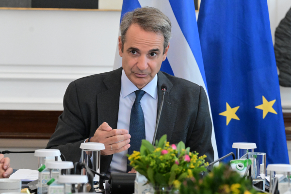 Μητσοτάκης στο υπουργικό: «Αμόκ παραπληροφόρησης, μέχρι και για τη φωτογραφία μου με Τραμπ»