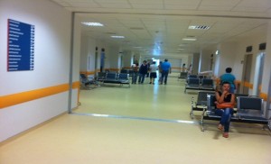 Καρδίτσα: Ρομά επιτέθηκαν σε γιατρούς του νοσοκομείου