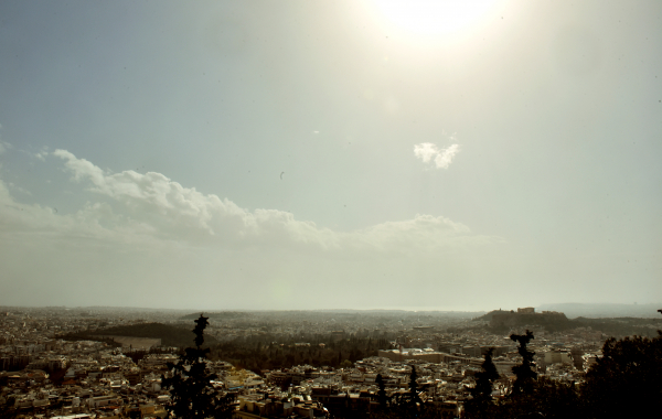 Καιρός: «Κοκτέιλ από σκονοσύννεφα και λασποβροχές» βλέπει ο Αρναούτογλου (βίντεο)