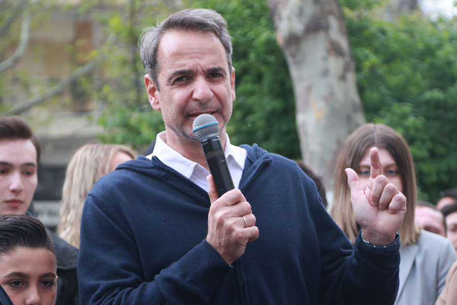 Εκλογές 2023: «Αυτοί που δεν θα ψηφίσουν την τροπολογία, κλείνουν το μάτι στη "Χρυσή Αυγή"»