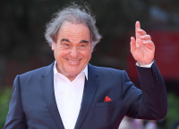 Πόλεμος στην Ουκρανία: Υπέρ του Πούτιν ο Όλιβερ Στόοουν, γιατί μίλησε για «υστερία» δυτικών ΜΜΕ