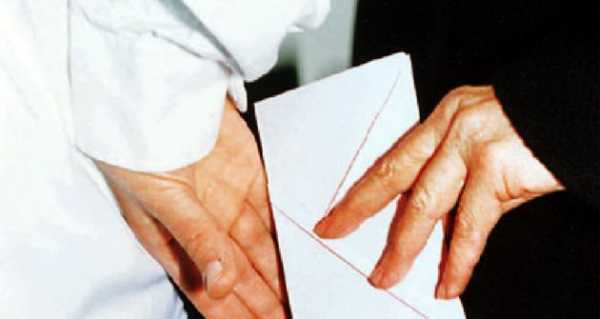 Στο Πειθαρχικό παραπέμπεται ο γυναικολόγος που συνελήφθη για «φακελάκι»