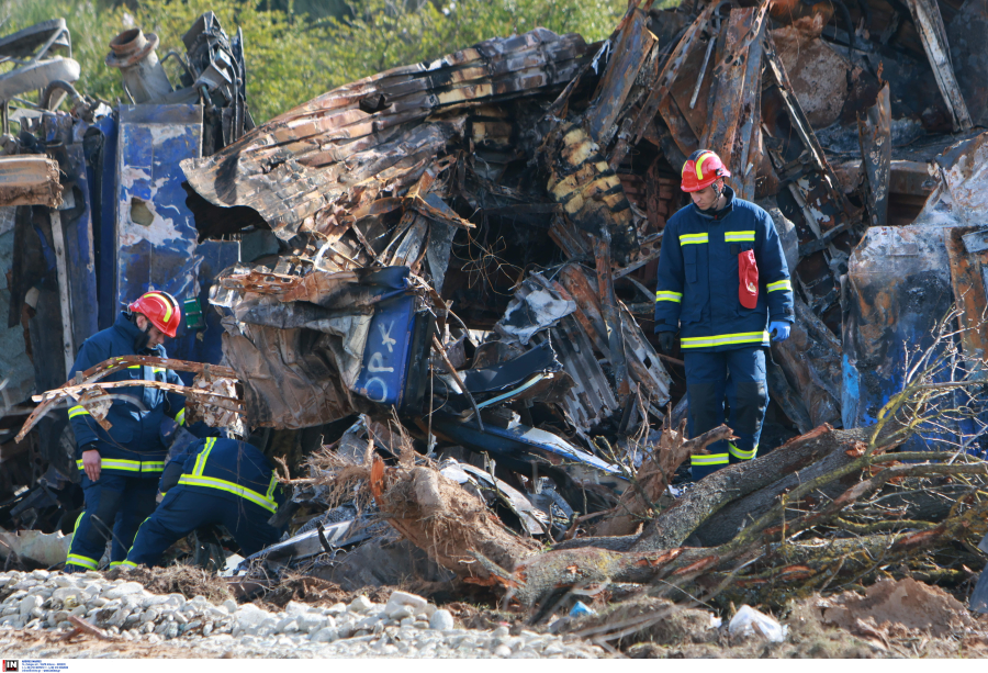 Τραγωδία στα Τέμπη: Διόρθωσαν με blanco την ώρα αποχώρησης των σταθμαρχών - Φωτογραφία ντοκουμέντο