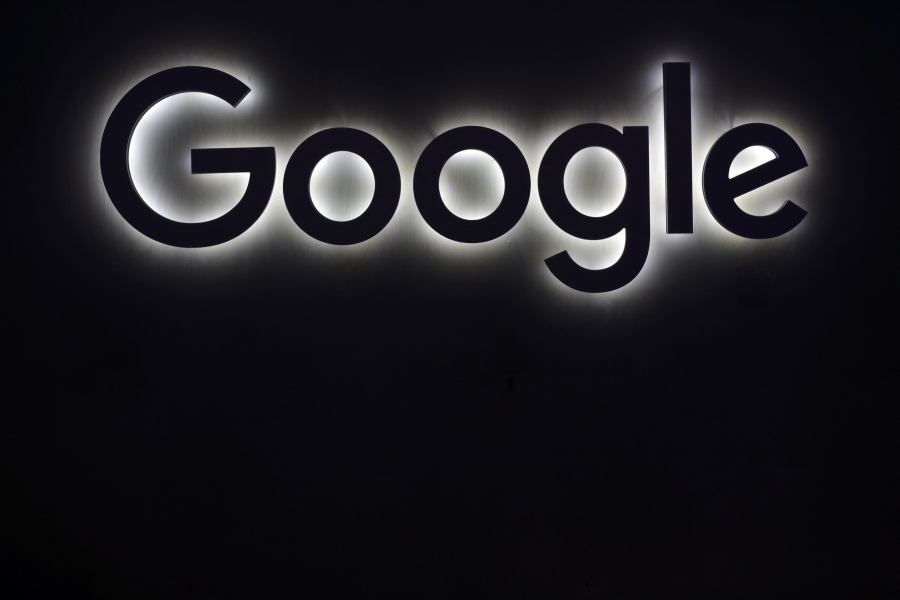 Στην αντεπίθεση η Κομισιόν: Μοιράζει πρόστιμα στη Google παρά τις απειλές Τραμπ