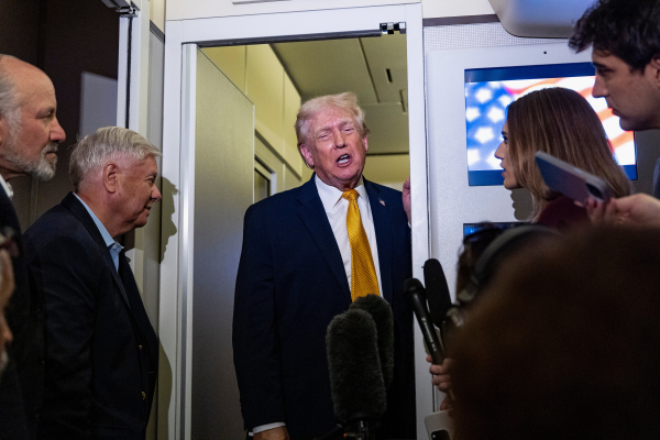 Απειλές Τραμπ κατά πάντων: «Ωραία ιδέα η επιχείρηση στη Κολομβία, έτοιμη να καταρρεύσει η Κούβα» - Αναφορές και σε Γροιλανδία, Μεξικό