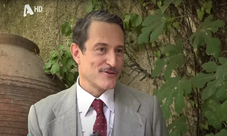 Ο Γιώργος Καραμίχος μιλά για τον ρόλο του στον «Άγιο Έρωτα»