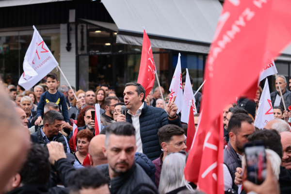 Τσίπρας: «Είναι άδικο για τον Σερραϊκό λαό να τον καταστήσει συνένοχο ο Καραμανλής των Τεμπών»