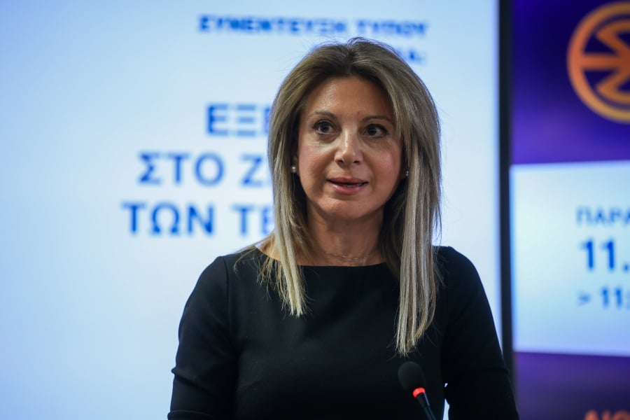 «Μανιφέστο» Καρυστιανού από τα Χανιά στην επέτειο της Δημοκρατίας
