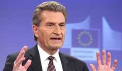 Eτινγκερ: Το προσφυγικό αποφασίζεται στις Βρυξέλλες, όχι στο Βερολίνο