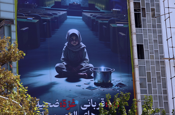 Το Ισραήλ βομβαρδίζει την Πόλη της Γάζας ενώ η Χαμάς ζυγίζει το σχέδιο Τραμπ